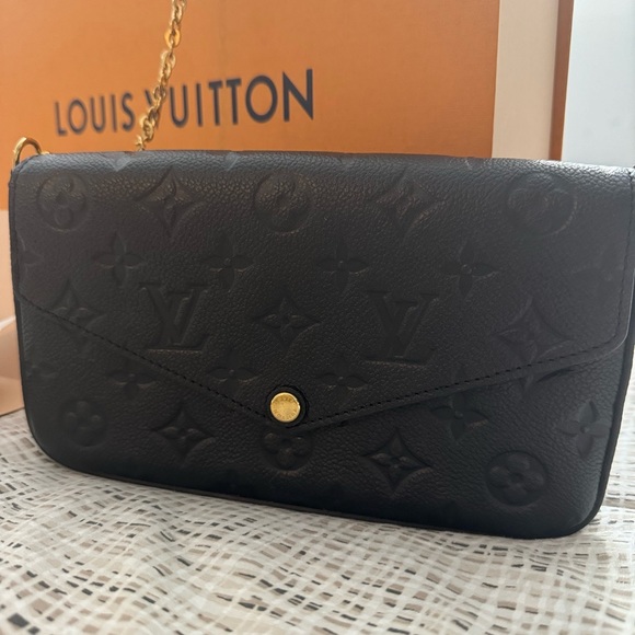 Louis Vuitton Clutch Bag, in very good condition - Picture 2 of 5